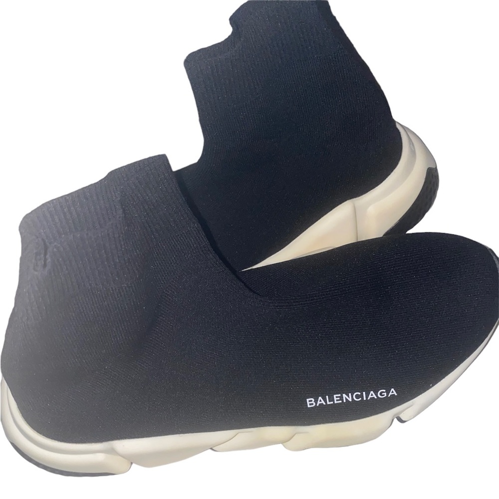 WOMEN'S SPEED RECYCLED KNIT TRAINERS IN BLACK/WHITE